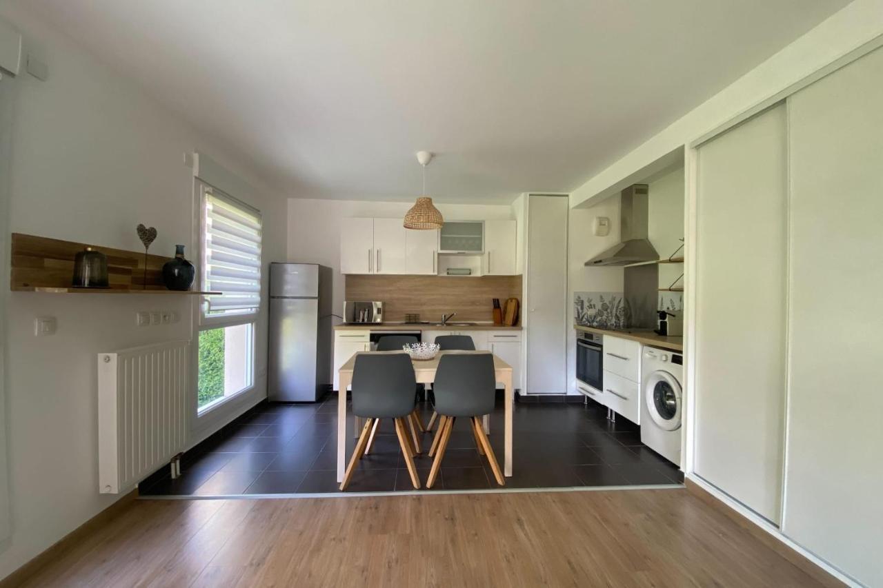 Spacious And Bright Nest In Hérouville-Saint-Clair Exterior foto